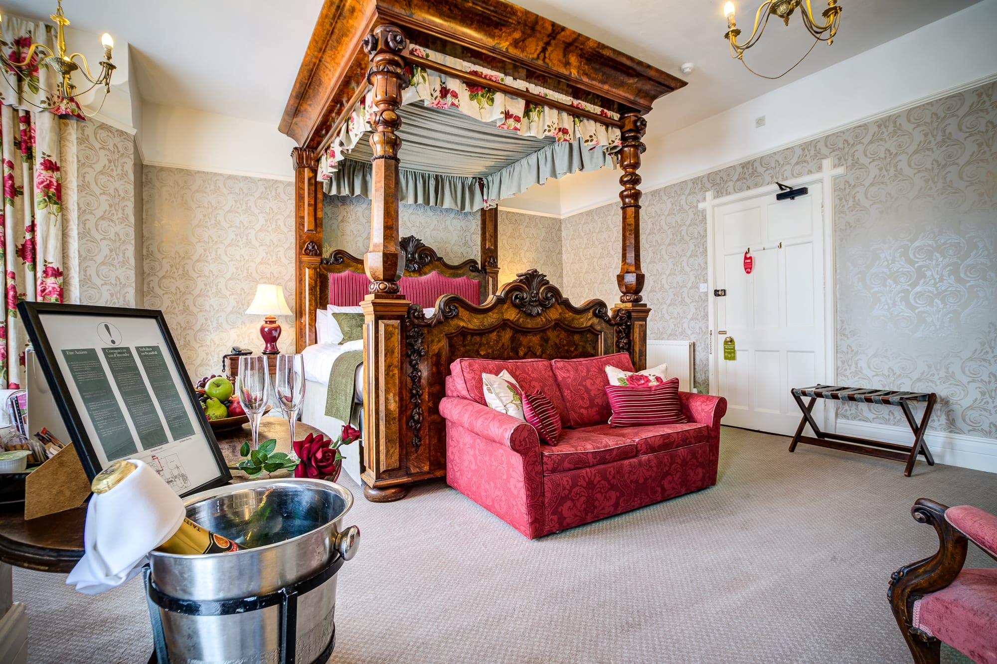 Master Four Poster Room Room | 3* Hotel Forest of Dean - The Speech House Hotel