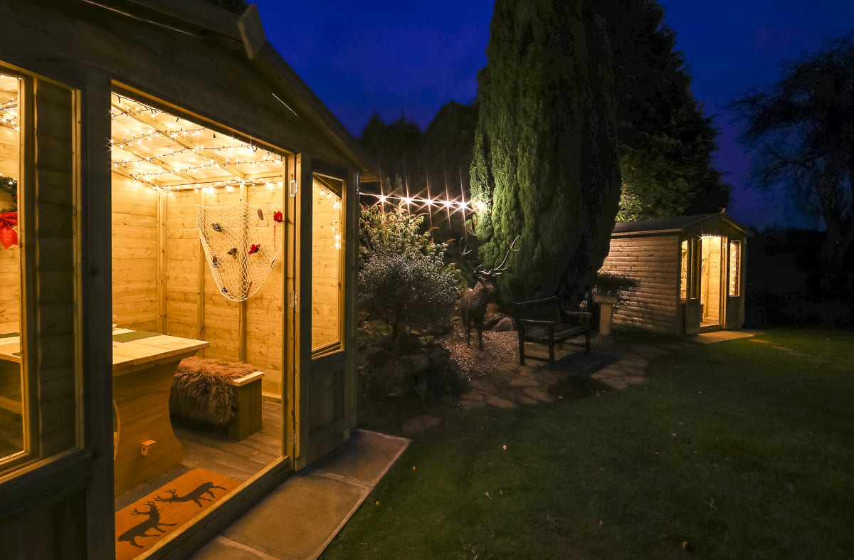 COVID Safe Outdoor Dining Experience - Garden Dining Dens